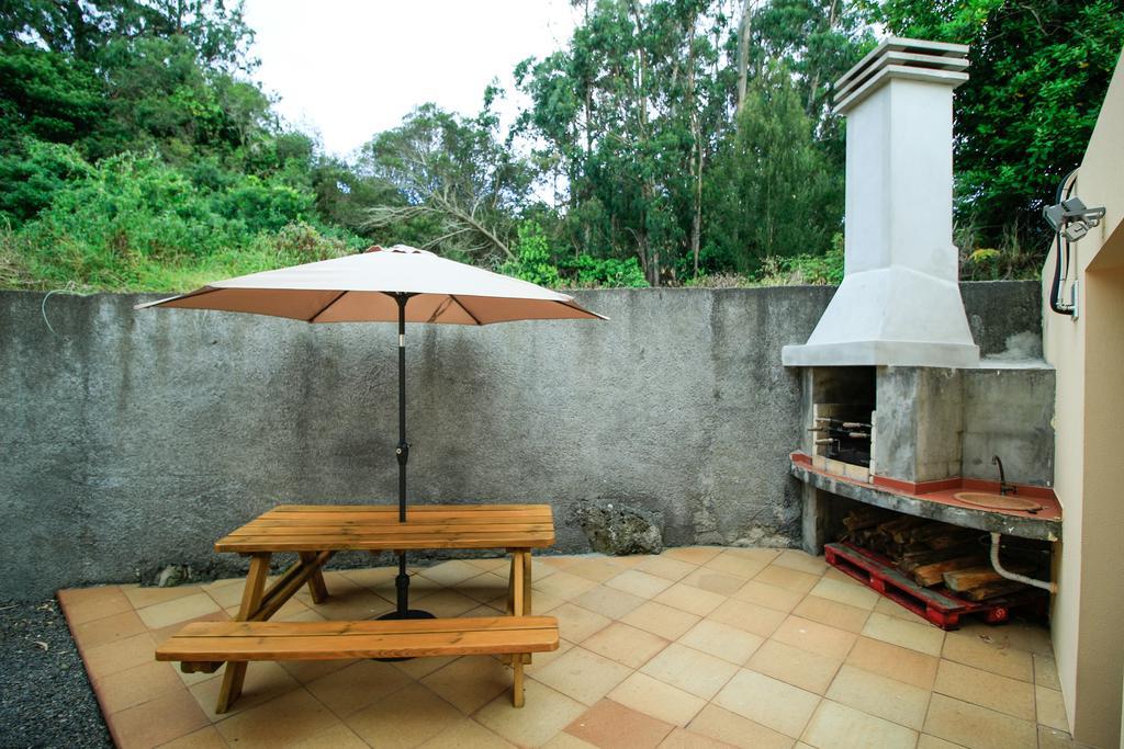 Cottage Ocean View Porto Moniz Exterior photo